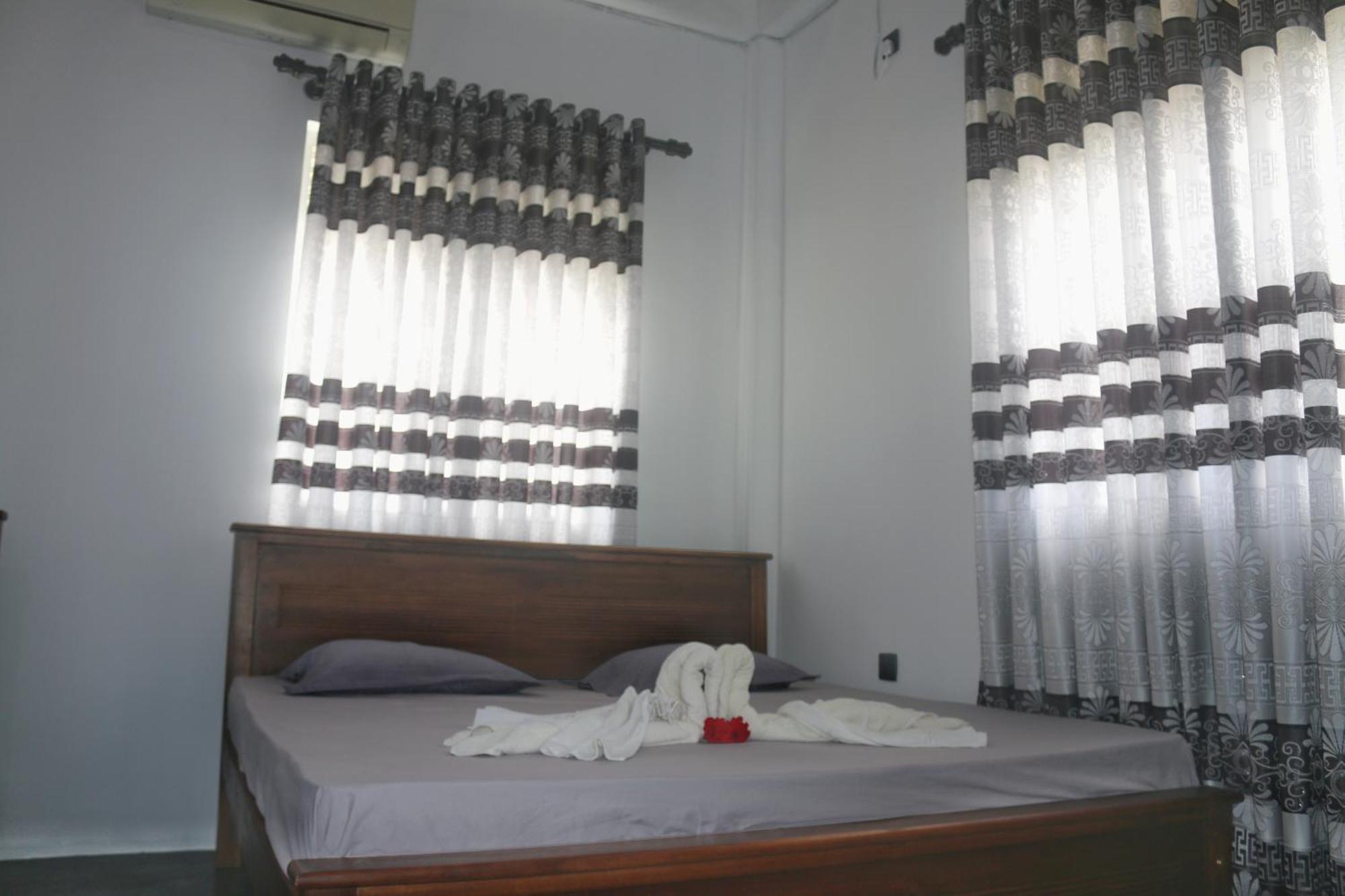 Dinuli Home Stay Ahungalla Dış mekan fotoğraf